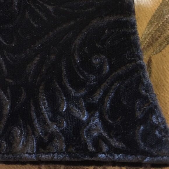 Velvet evening bag   - Picture 3 of 3